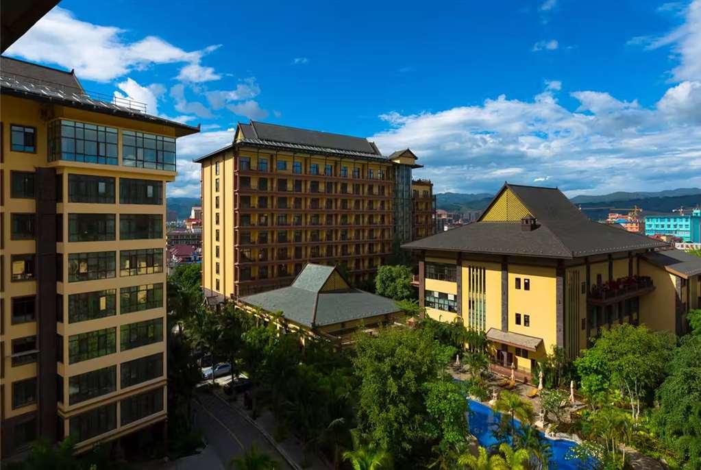 Hotel Ramada Plaza Xishuangbanna Exterior foto